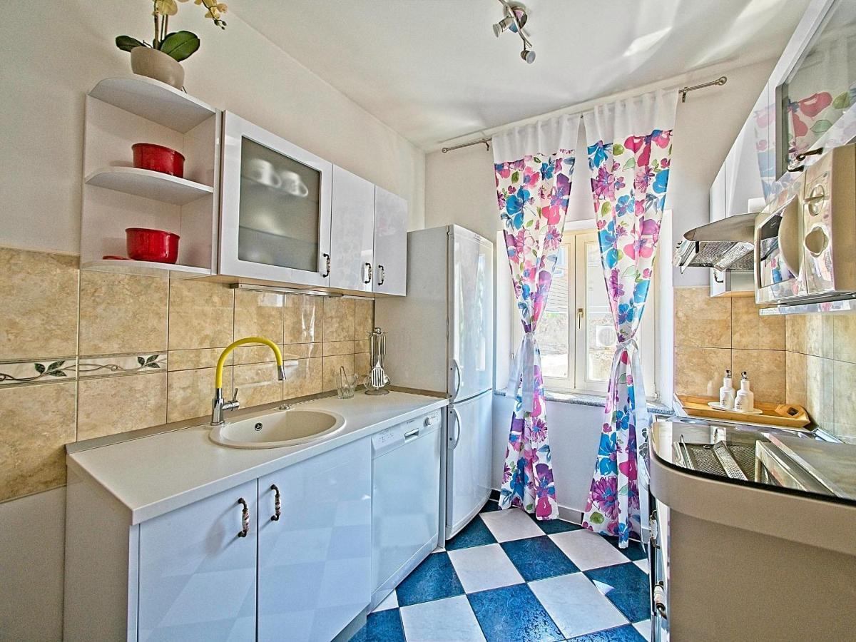 Nina Apartment Split Luaran gambar