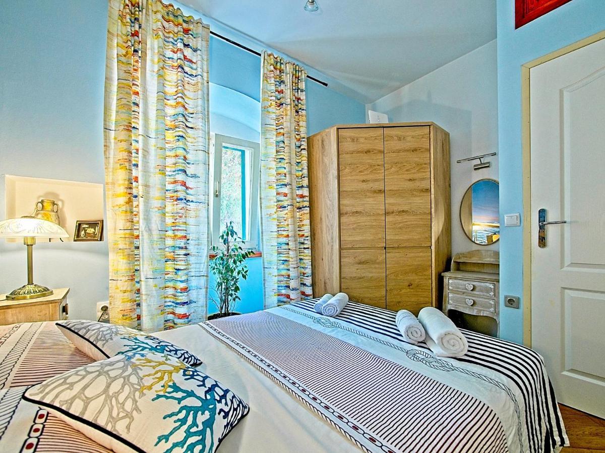 Nina Apartment Split Luaran gambar