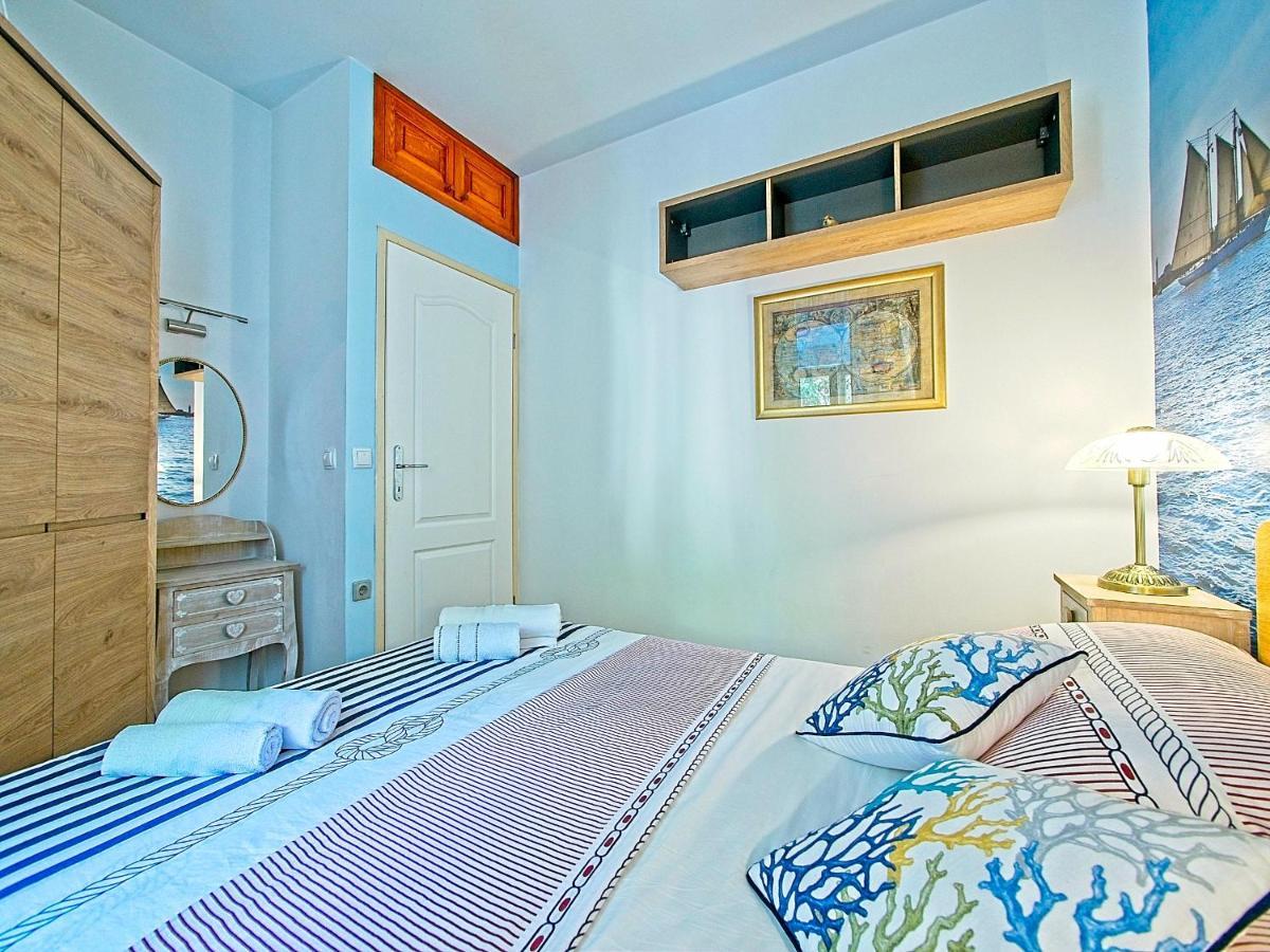 Nina Apartment Split Luaran gambar
