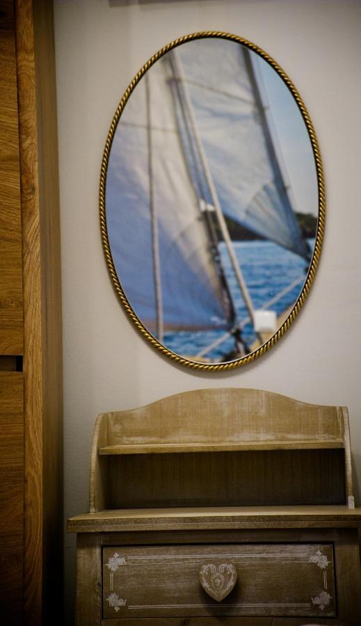 Nina Apartment Split Luaran gambar